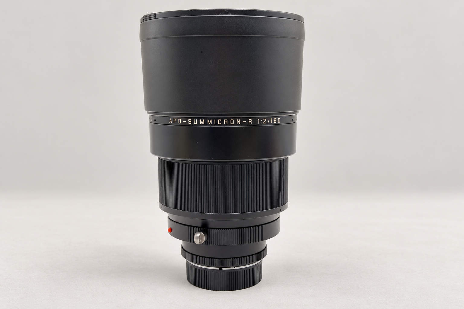 徕卡APO-ELMARIT R180mm f/2型号外观图