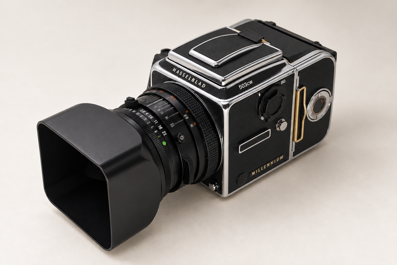 哈苏503CW千禧版+CF80mm/f2.8套机型号外观图