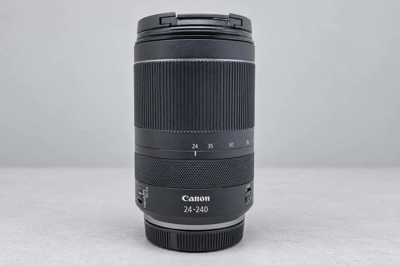 佳能RF 24-240mm f/4-6.3 IS USM黑色型号图，展示两环、Focus/Control切换与24-240铭文